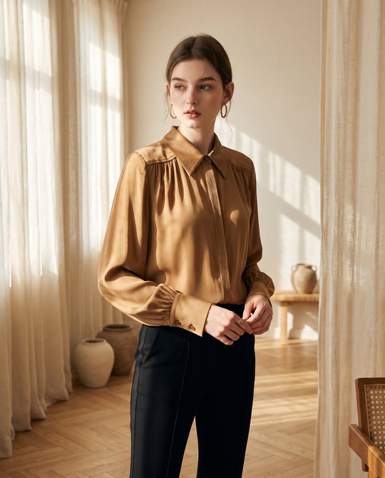 Chemise ample en soie de mûrier 19 momme – vue portée – StudioSoie