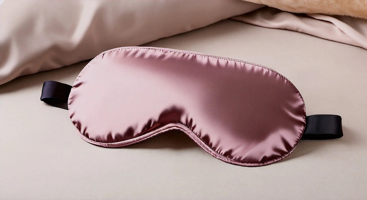 Les Avantages d'un Masque en Soie Naturelle pour un Sommeil de Qualité - StudioSoie