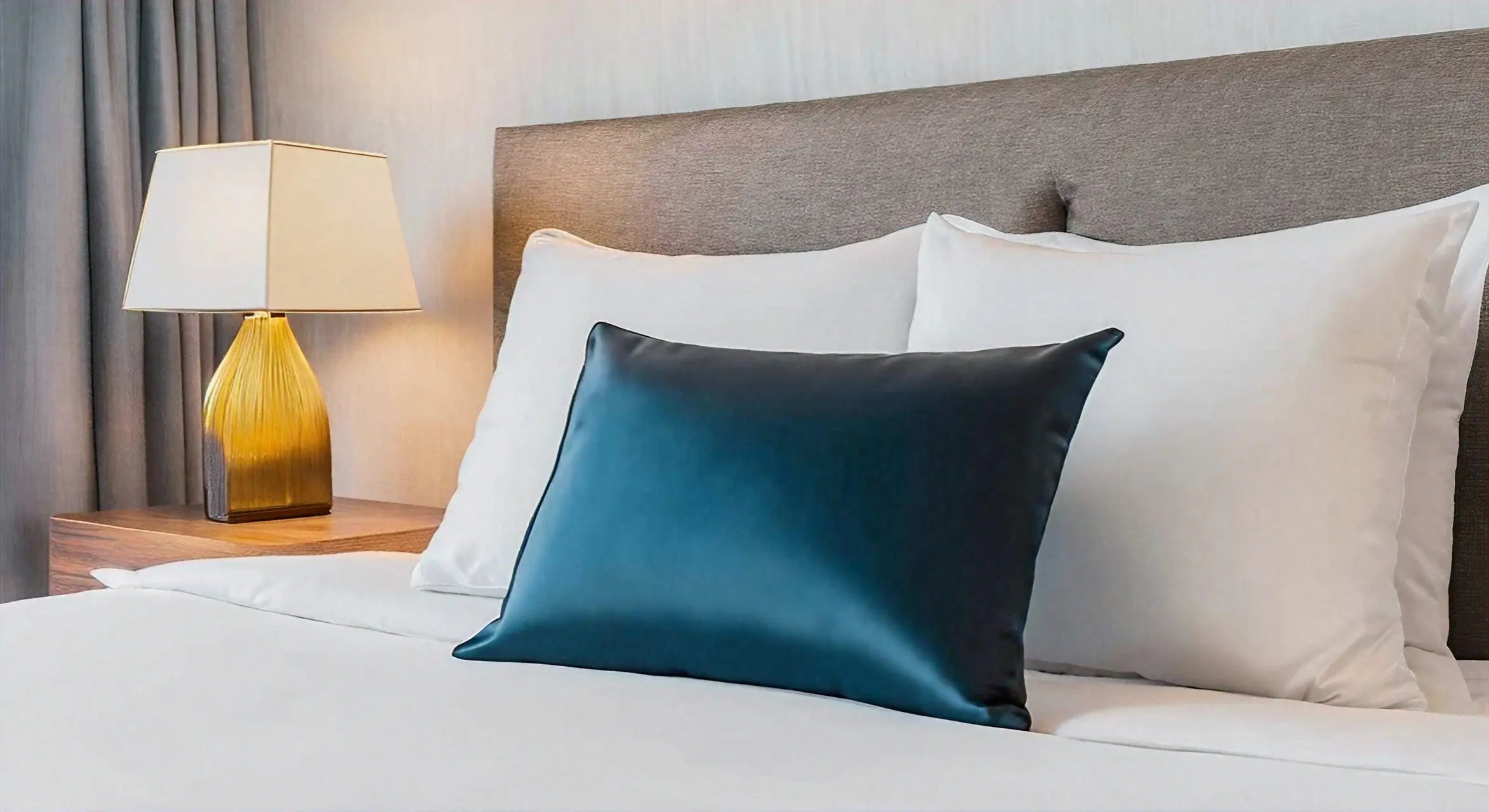 Les Avantages des Oreillers en Soie pour un Sommeil de Qualité et Confort Optimal: Guide Complet StudioSoie
