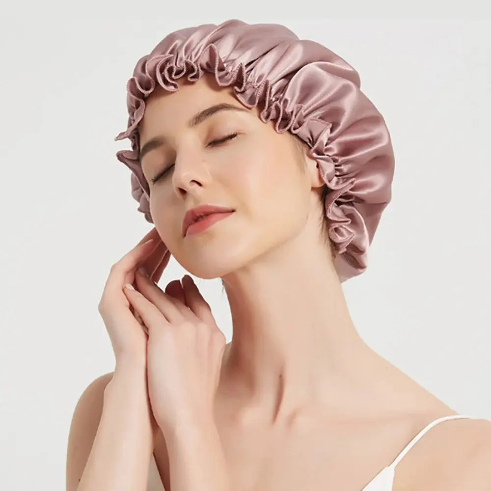Les Bienfaits d'un Bonnet en Soie pour Vos Cheveux - Protégez et Hydratez StudioSoie