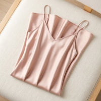 Robe Longue en Soie de Mûrier 21 Momme — Col V Bretelles Réglables 17 Coloris Femme - coloris rose-poudre | StudioSoie