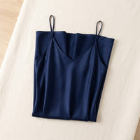 Robe longue en soie de mûrier col V - coloris Bleu Marine | StudioSoie