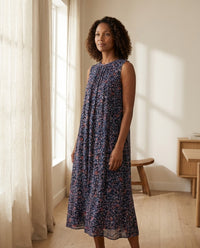 Robe Midi en Georgette de Soie — Double Épaisseur Imprimé Floral Femme — portée de face | StudioSoie