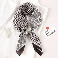 Foulard en Satin de Soie Luxueux - StudioSoie