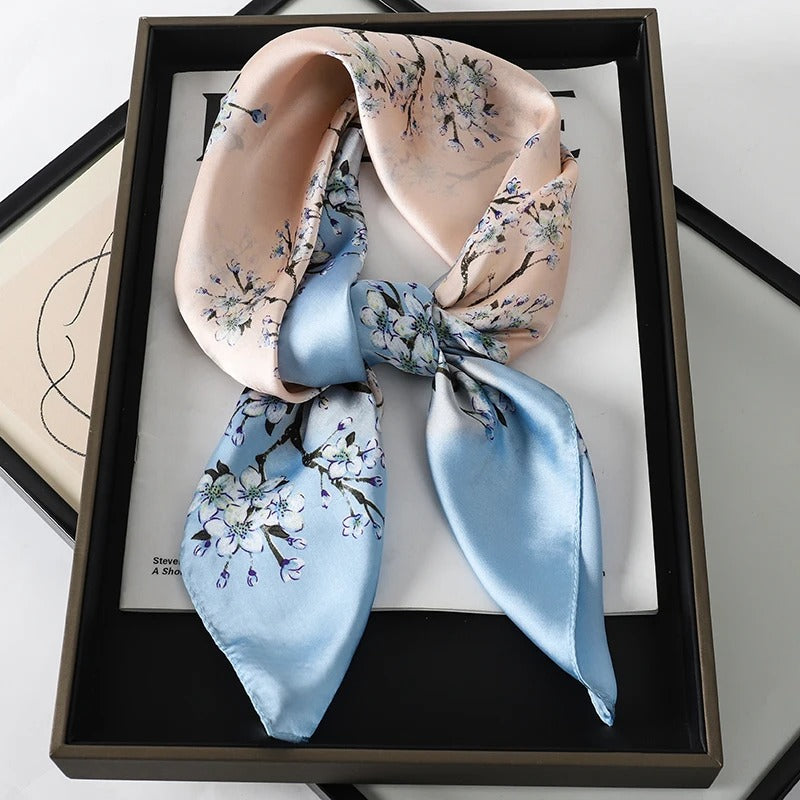 Foulard en Satin de Soie Luxueux - StudioSoie