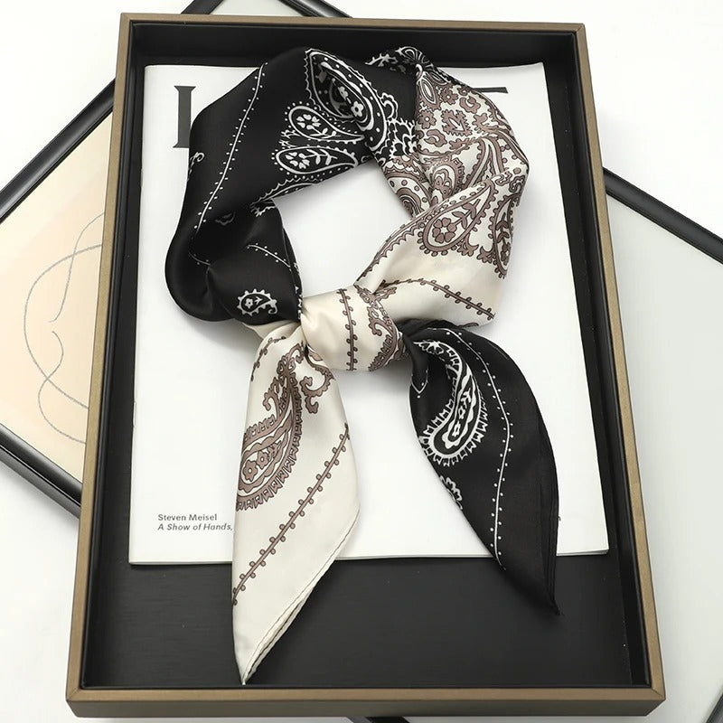 Foulard en Satin de Soie Luxueux - StudioSoie