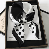 Foulard en Satin de Soie Luxueux - StudioSoie