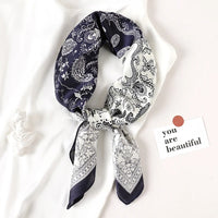 Foulard en Satin de Soie Luxueux - StudioSoie