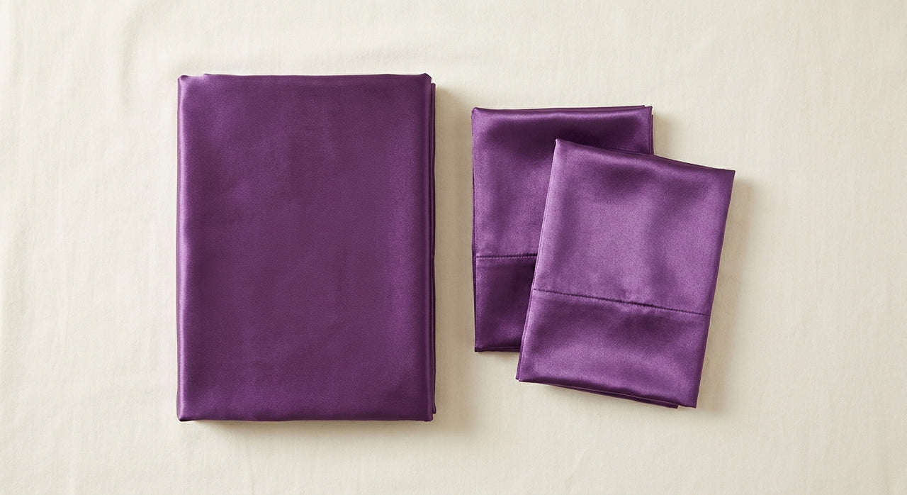 Parure de lit 3 pièces en satin glossy violet - StudioSoie
